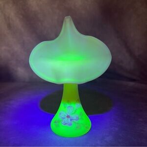 Vintage Fenton Vase Yellow Burmese Satin Rose Blush Tulip UV JIP Signed